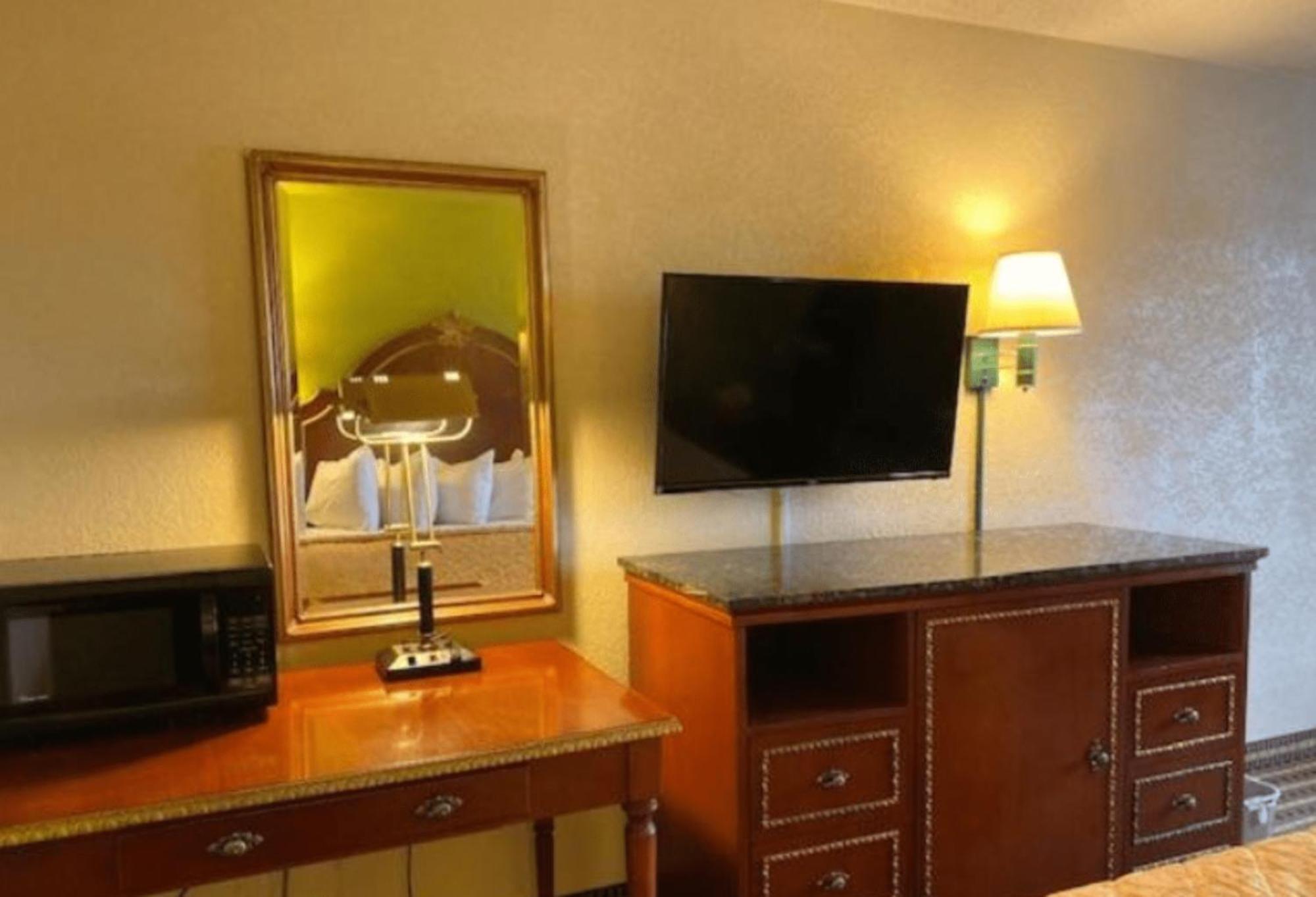 Travelodge By Wyndham Hotel