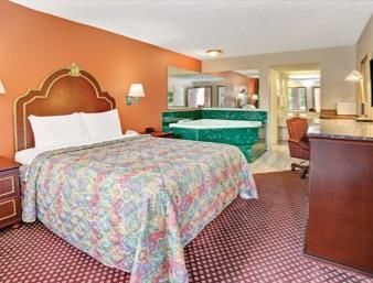 Travelodge By Wyndham Sellersburg